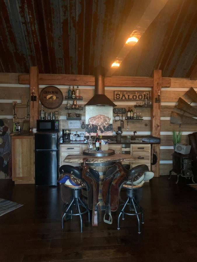 Fox Pass Cabins Bed & Breakfast ฮอตสปริงส์ ภายนอก รูปภาพ