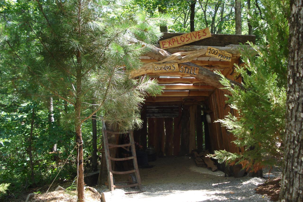 Fox Pass Cabins Bed & Breakfast ฮอตสปริงส์ ภายนอก รูปภาพ
