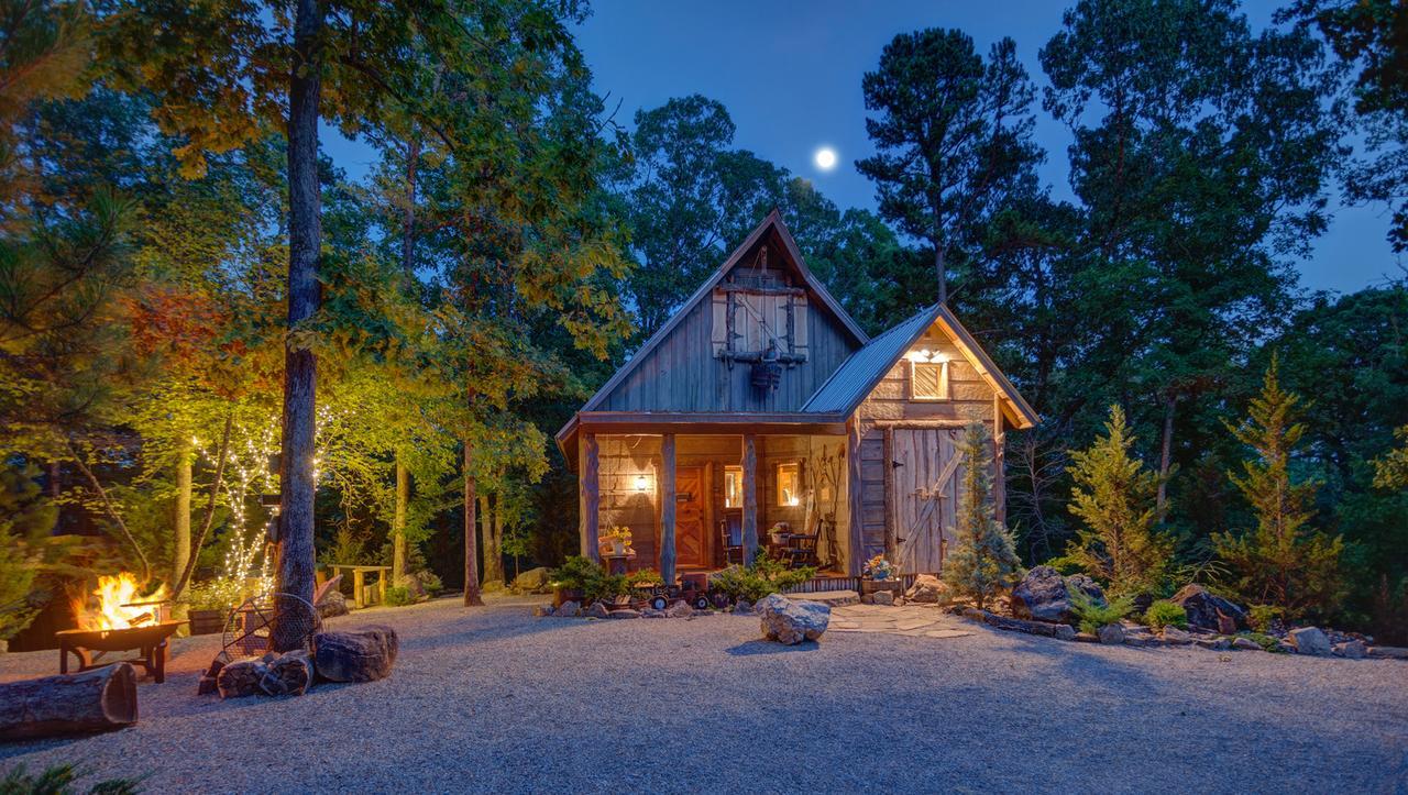 Fox Pass Cabins Bed & Breakfast ฮอตสปริงส์ ภายนอก รูปภาพ